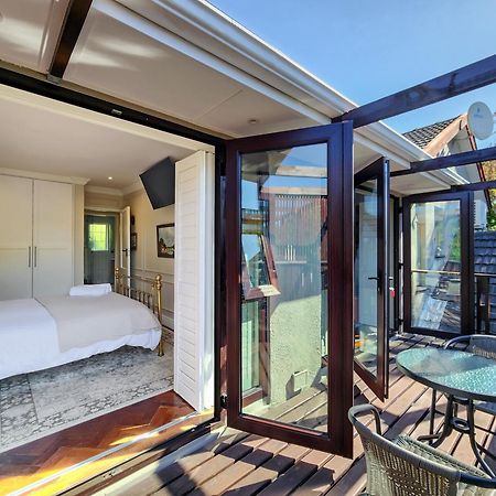 Branch & Vine Cottages - Constantia - Formerly Pinoak Cottages Kapstaden Eksteriør billede